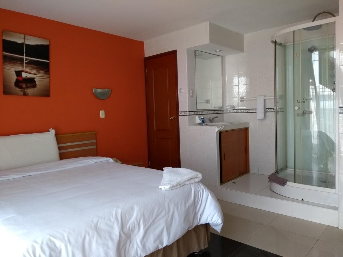 Libertad Hotel Trujillo Buitenkant foto