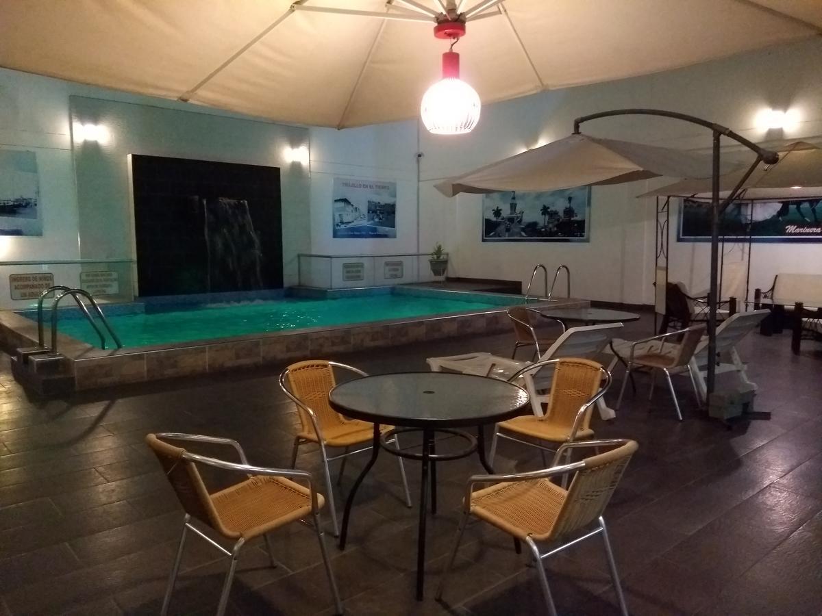 Libertad Hotel Trujillo Buitenkant foto