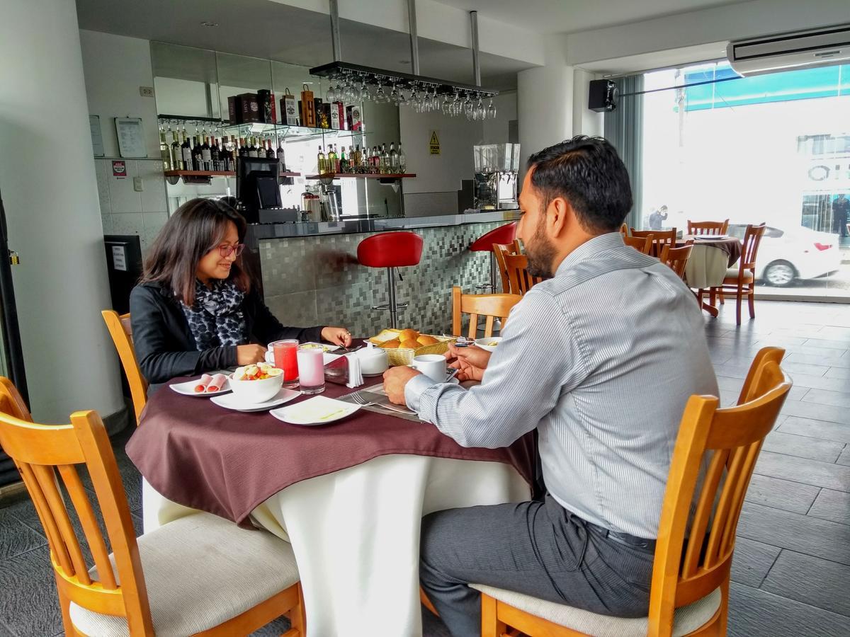 Libertad Hotel Trujillo Buitenkant foto